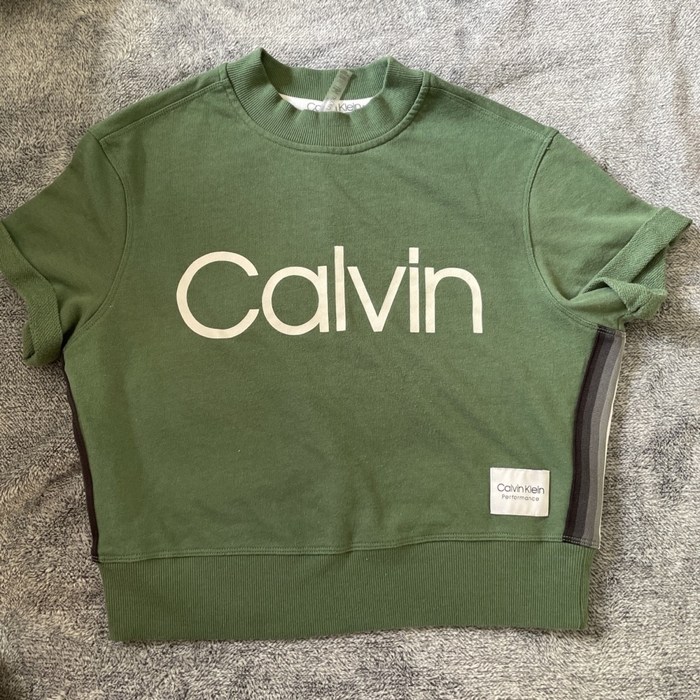 Calvin Klein CropTop✨